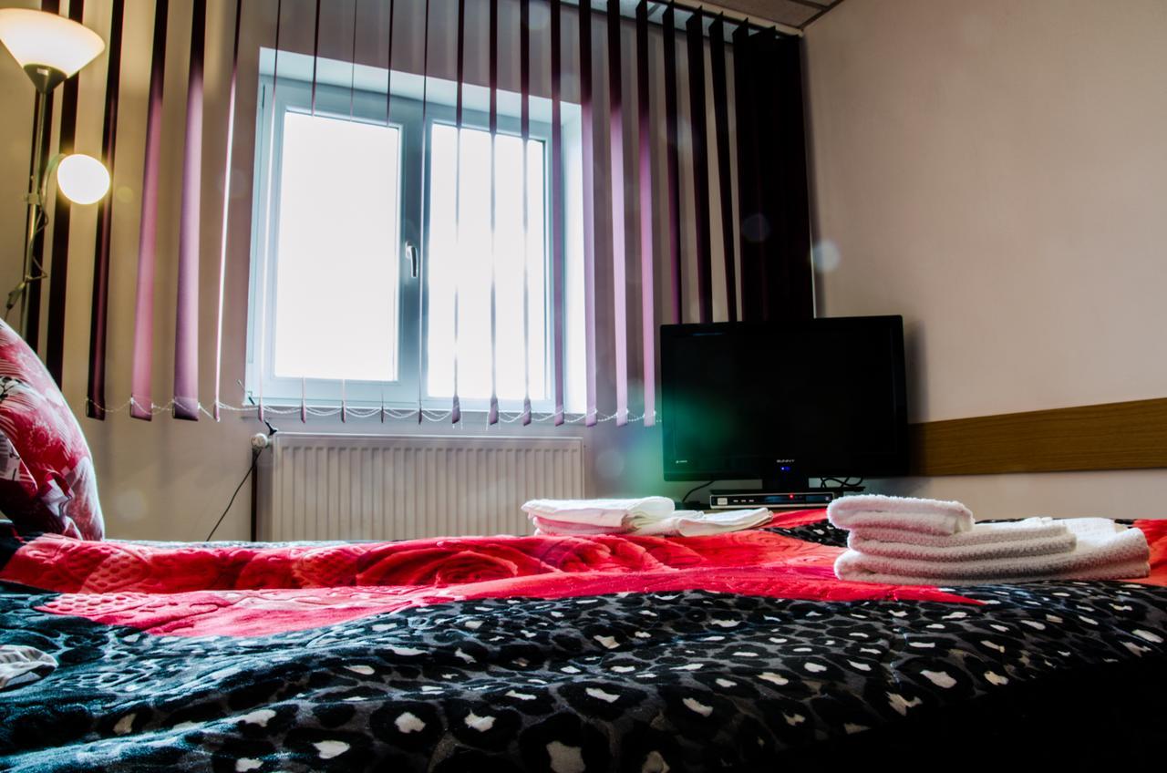 Pensiunea Georgibel Deva Esterno foto