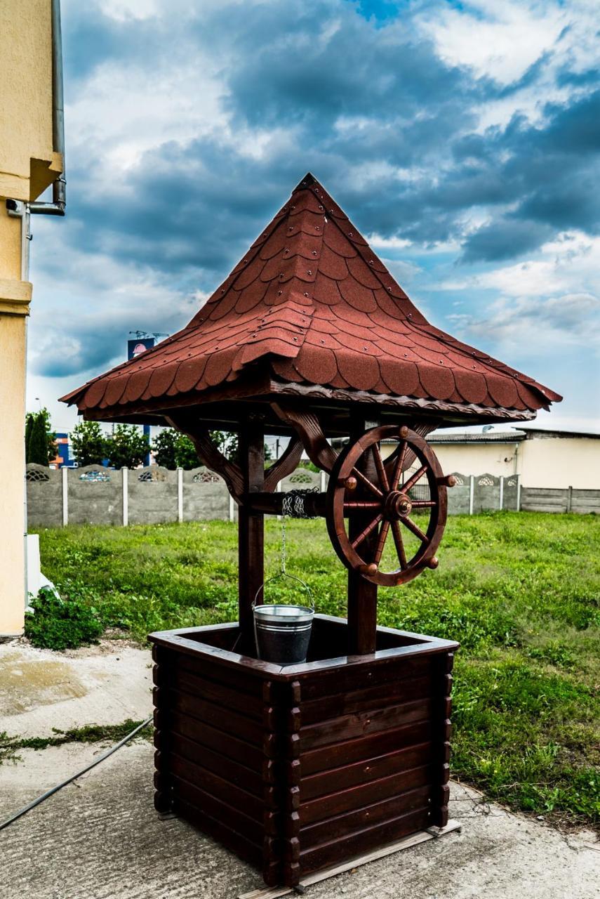 Pensiunea Georgibel Deva Esterno foto